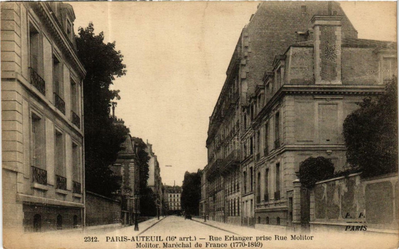 Carte postale ancienne Auteuil - Rue Erlanger prise Rue Molitor à Paris 16e
