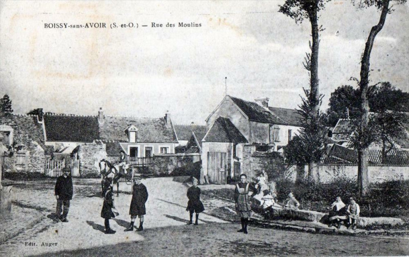 Carte postale ancienne Boissy Sans Avoir Rue Des Moulins (Belle Animation à Boissy-sans-Avoir