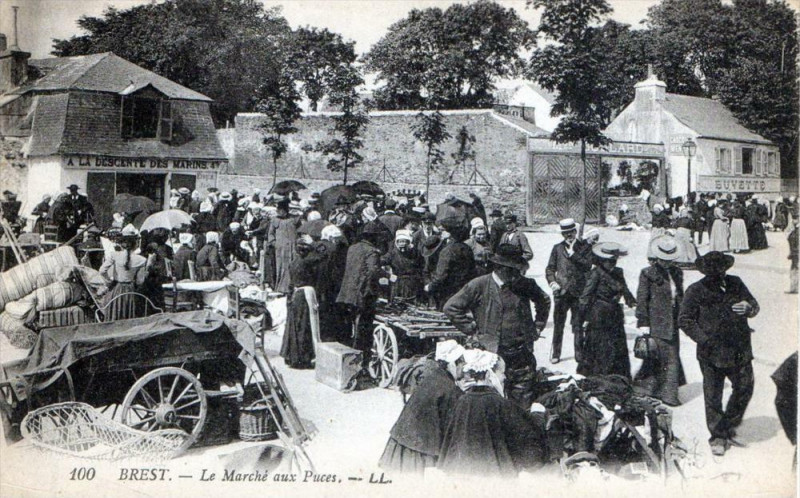 Carte postale ancienne Brest Le Marche Aux Puces (Belle Cpa Animee à Brest
