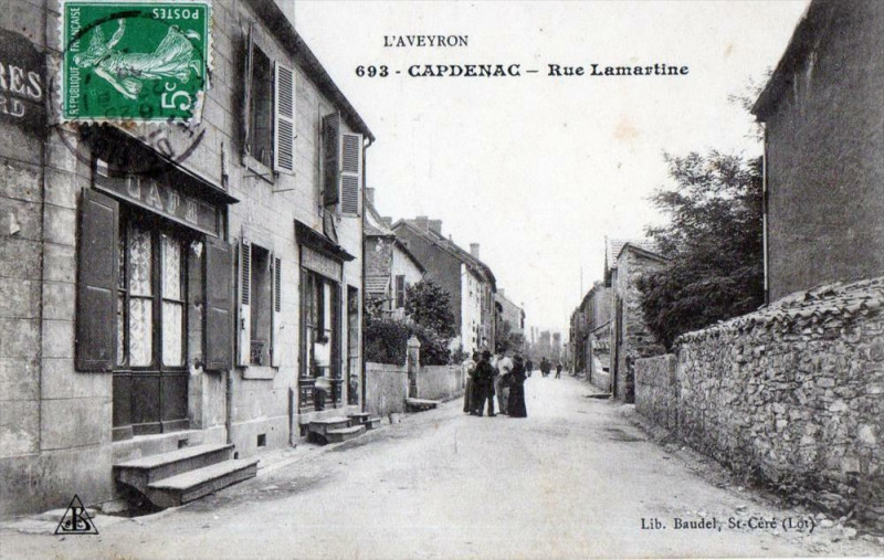 Carte postale ancienne Capdenac Rue Lamartine (cpa animée)
