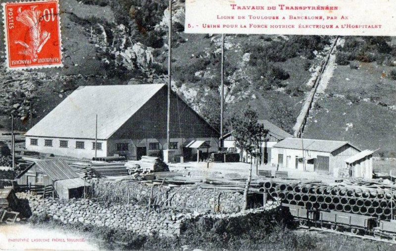Carte postale ancienne Travaux Du Transpyreneen Ligne de Toulouse a Barcelone par Ax Usine pour