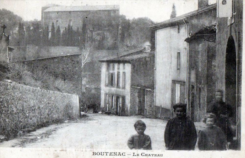 Carte postale ancienne Boutenac Le Chateau à Boutenac