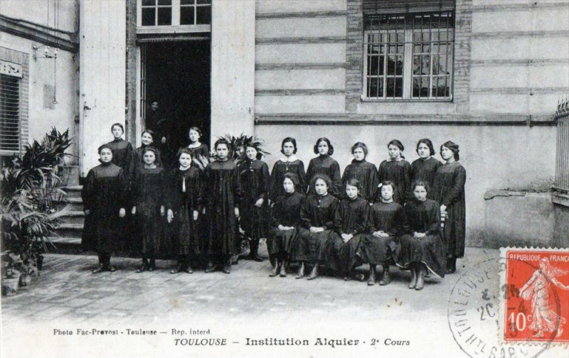 Carte postale ancienne Toulouse Institution Alquier 2e Cours (Beau Cliche à Toulouse