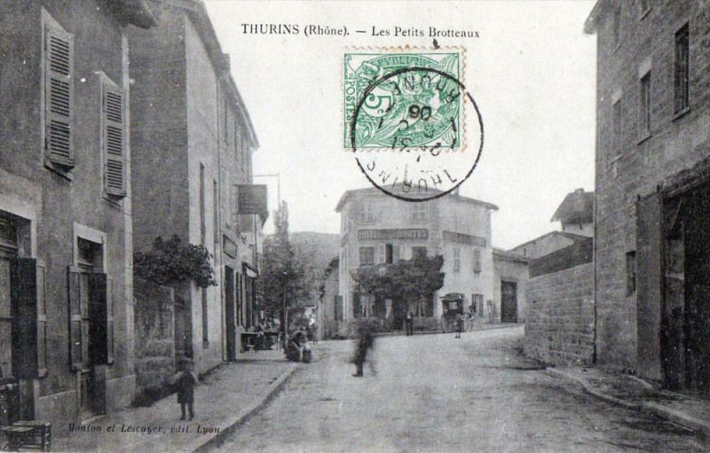 Carte postale ancienne Thurins Les Petits Brotteaux (cpa animée) à Thurins