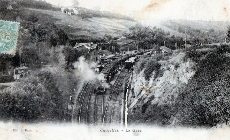 Carte postale ancienne Chazelles La Gare (Train En Gare