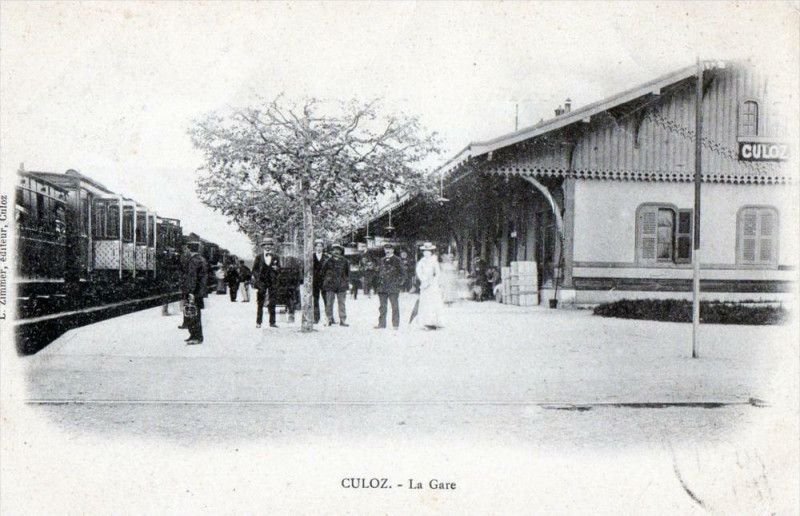 Carte postale ancienne Culoz La Gare (Autre Cliche (dos non divisé) Train En Gare à Culoz