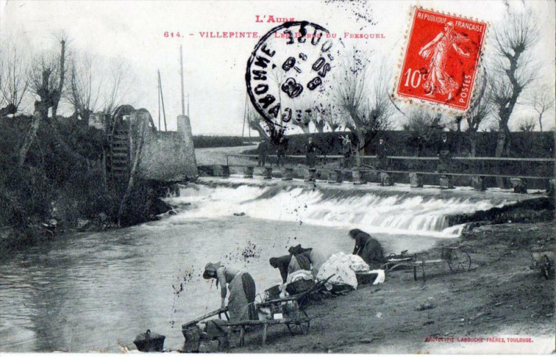 Carte postale ancienne Villepinte Les Bords Du Fresquel (lavandières cliché pas courant à Villepinte