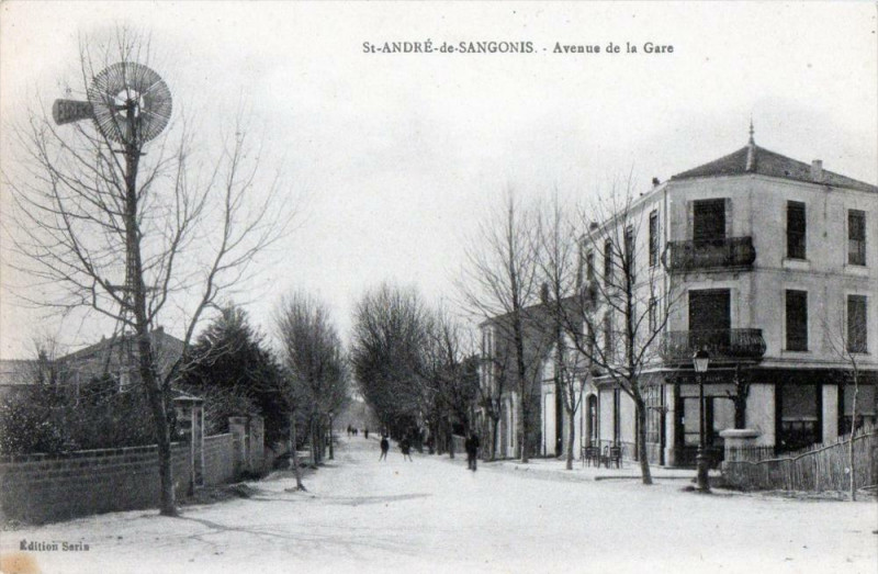 Carte postale ancienne Saint Andre De Sangonis Avenue De La Gare