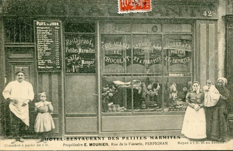 Carte postale ancienne Perpignan Hotel Restaurant Des Petites Marmites E.mourier Rue De La Fuste à Perpignan