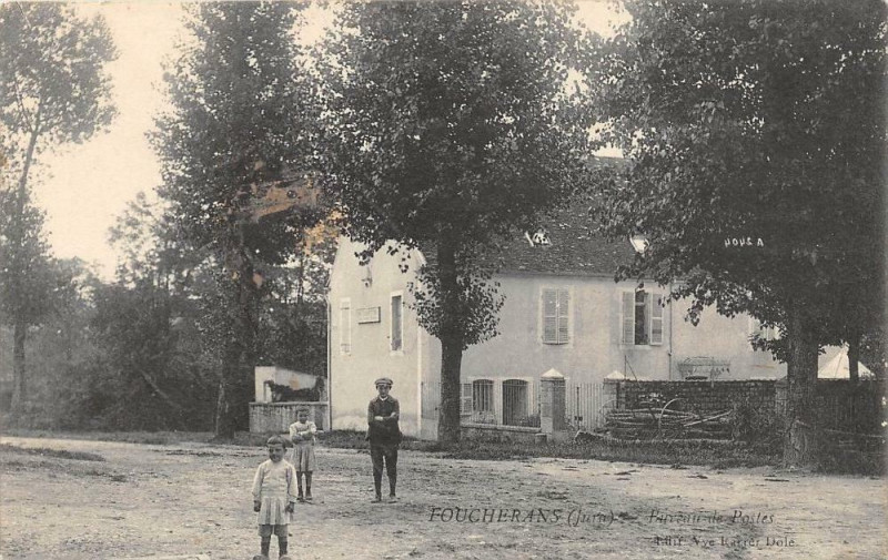 Carte postale ancienne Foucherans Bureau De Postes (pas courante à Foucherans