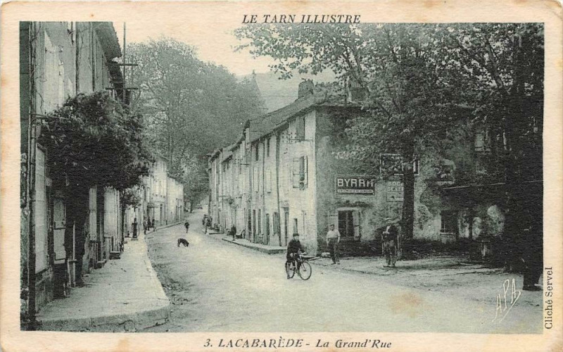 Carte postale ancienne Lacabarede La Grand'Rue à Lacabarède