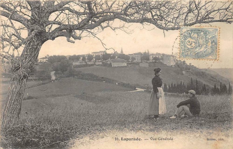 Carte postale ancienne Laparade Vue Generale à Laparade
