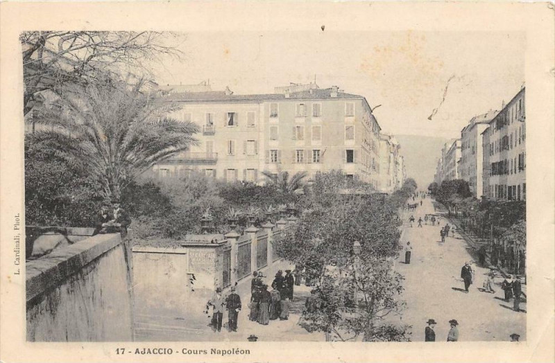 Carte postale ancienne 20 Corse Ajaccio Cours Napoleon à Ajaccio
