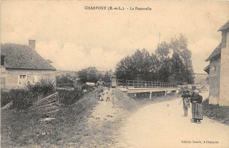 Carte postale ancienne Charpont La Passerelle à Charpont