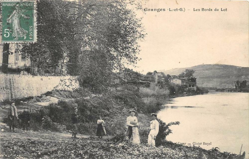 Carte postale ancienne Granges Les Bords Du Lot