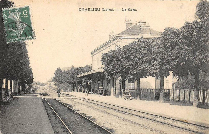 Carte postale ancienne Charlieu La Gare (cliché pas courant à Charlieu