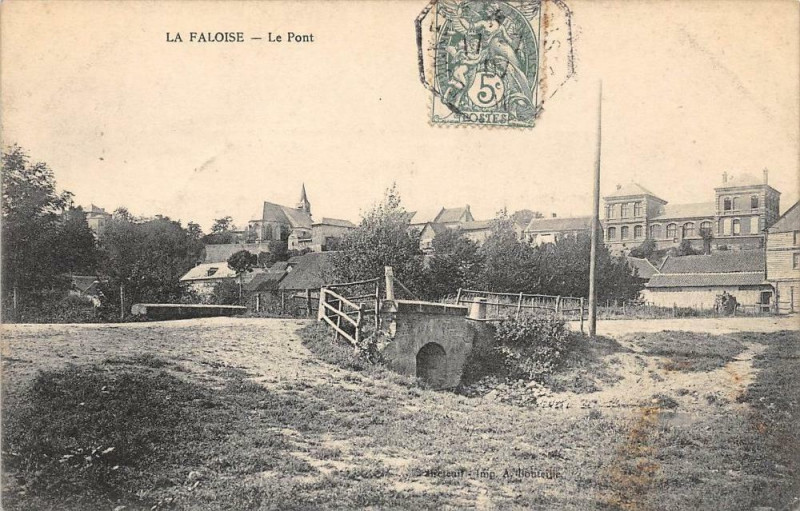 Carte postale ancienne La Faloise Le Pont à La Faloise