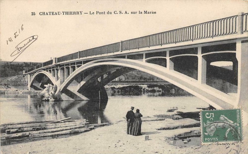 Carte postale ancienne Chateau Thierry Le Pont Du C.s.a.sur La Marne