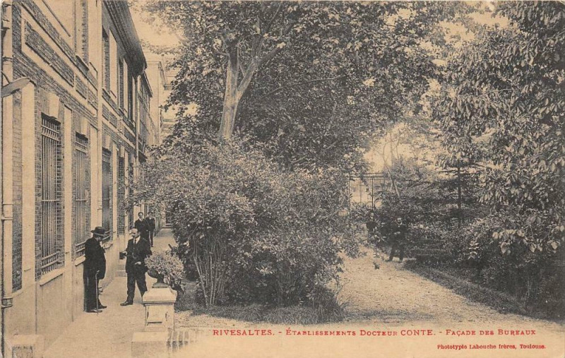 Carte postale ancienne Rivesaltes Etablissement Docteur Conte Facade Et Bureaux (état parfait à Rivesaltes