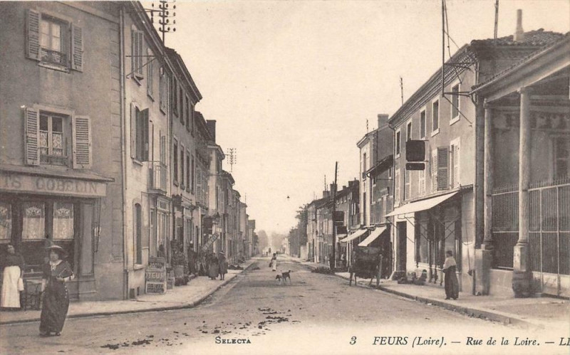 Carte postale ancienne Feurs Rue De La Loire (cliché pas courant à Feurs