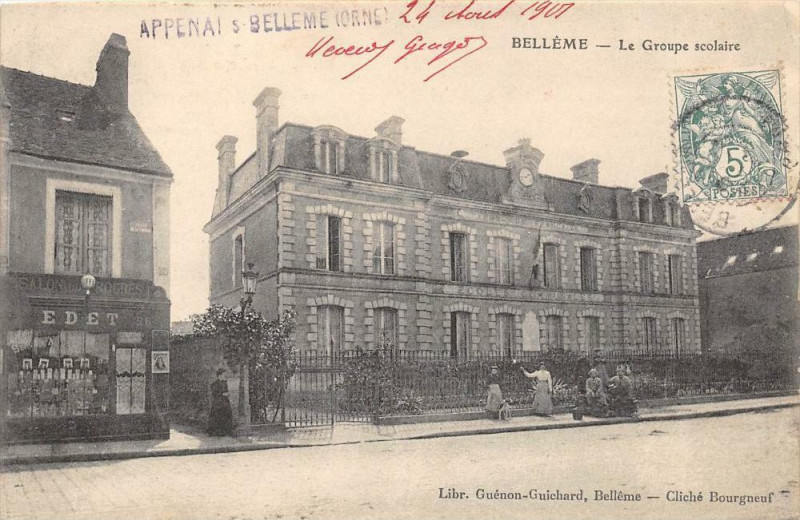 Carte postale ancienne Belleme Le Groupe Scolaire (cliché pas courant à Bellême