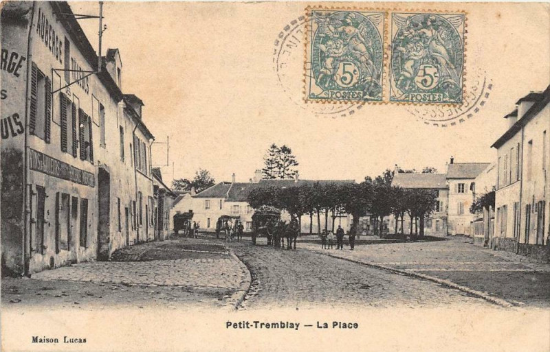 Carte postale ancienne Petit Tremblay La Place