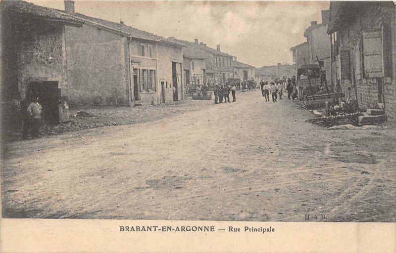 Carte postale ancienne Brabant En Argonne Rue Principale à Brabant-en-Argonne