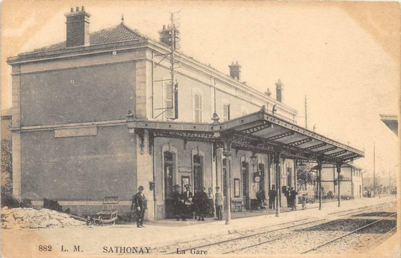 Carte postale ancienne Sathonay La Gare