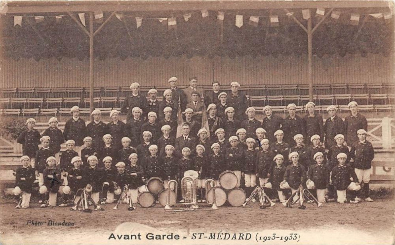 Carte postale ancienne Avant Garde A Saint Medard 1923-1933 (cliché pas courant