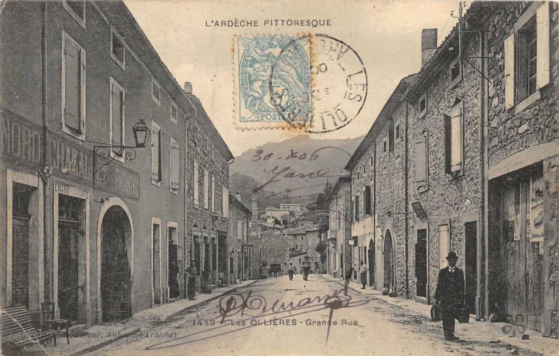Carte postale ancienne Les Ollieres Grande Rue