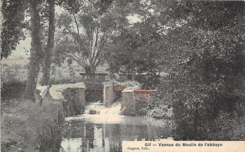 Carte postale ancienne Gif Vannes Du Moulin De L'Abbaye