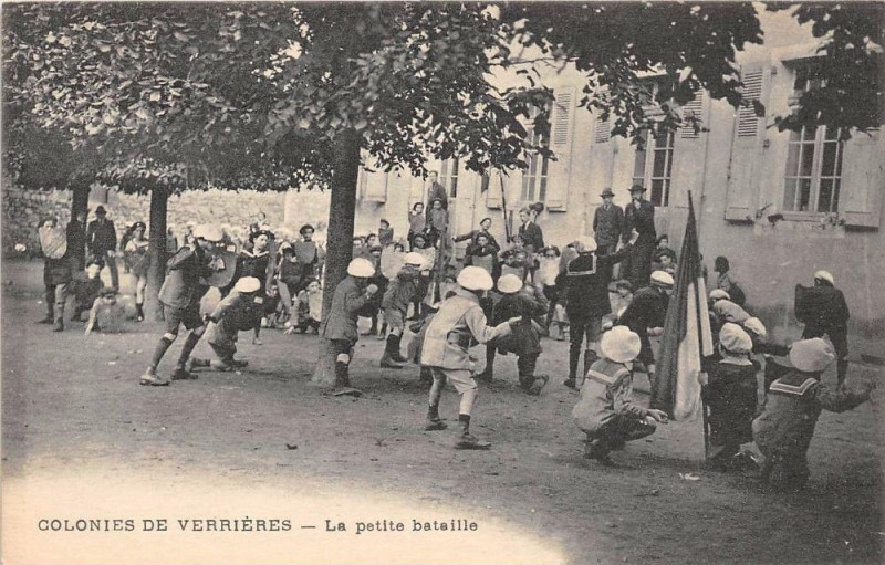 Carte postale ancienne Colonies De Verrieres La Petite Bataille
