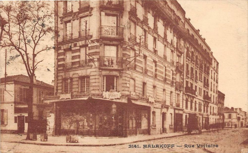 Carte postale ancienne Malakoff Rue Voltaire à Malakoff