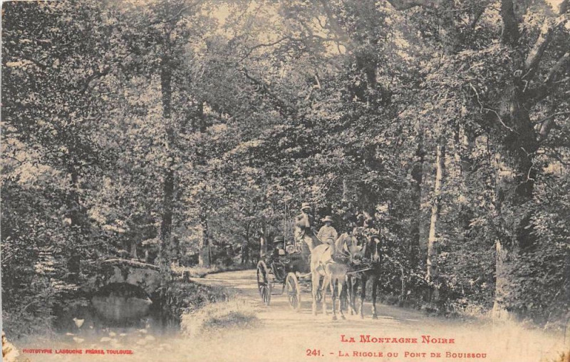 Carte postale ancienne La Rigole Ou Pont De Bouissou
