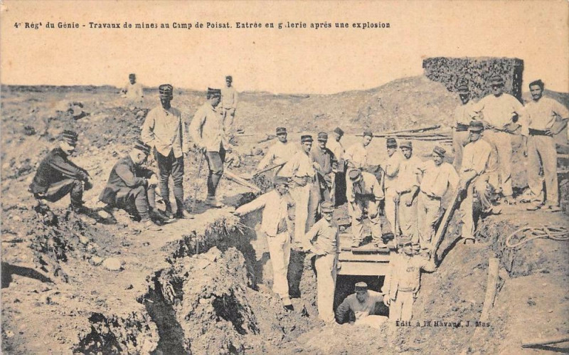 Carte postale ancienne 4e Regt Du Genie Travaux De Mines Au Camp De Poisat Entree En Galerie Apr à Poisat
