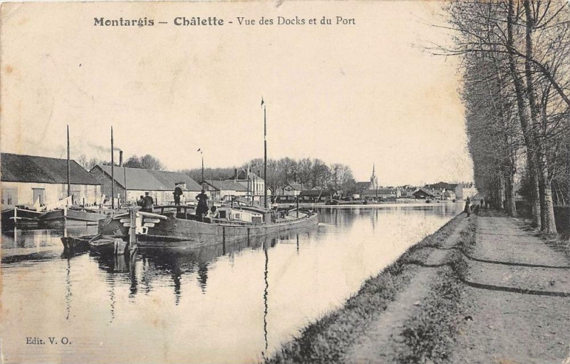 Carte postale ancienne Chalette Vue Des Docks Et Du Port