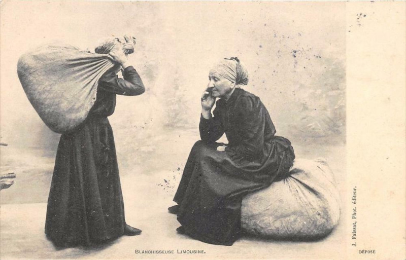 Carte postale ancienne Blanchisseuse Limousine