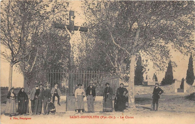 Carte postale ancienne Saint Hippolyte Le Christ à Saint-Hippolyte