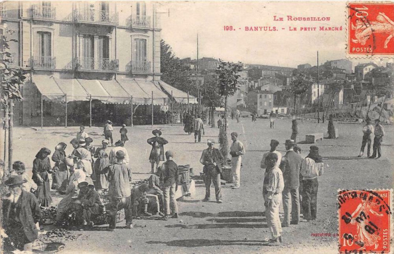 Carte postale ancienne Banyuls Le Petit Marche