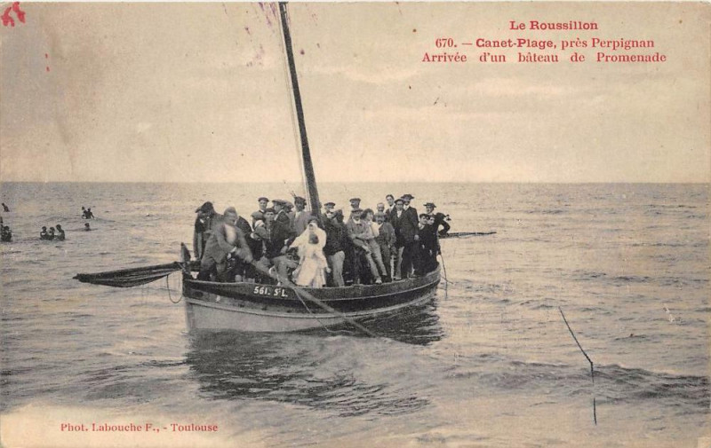 Carte postale ancienne Canet Plage Pres Perpignan Arrivee D'Un Bateau De Promenade à Perpignan