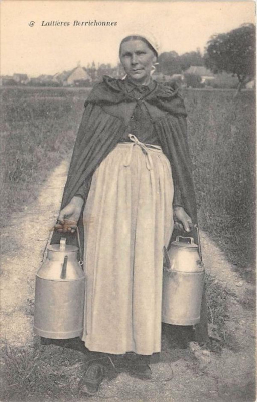 Carte postale ancienne Laitieres Berrichonnes (Gros Plan