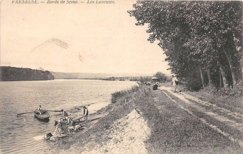 Carte postale ancienne Freneuse Bords De Seine Les Laveuses à Freneuse