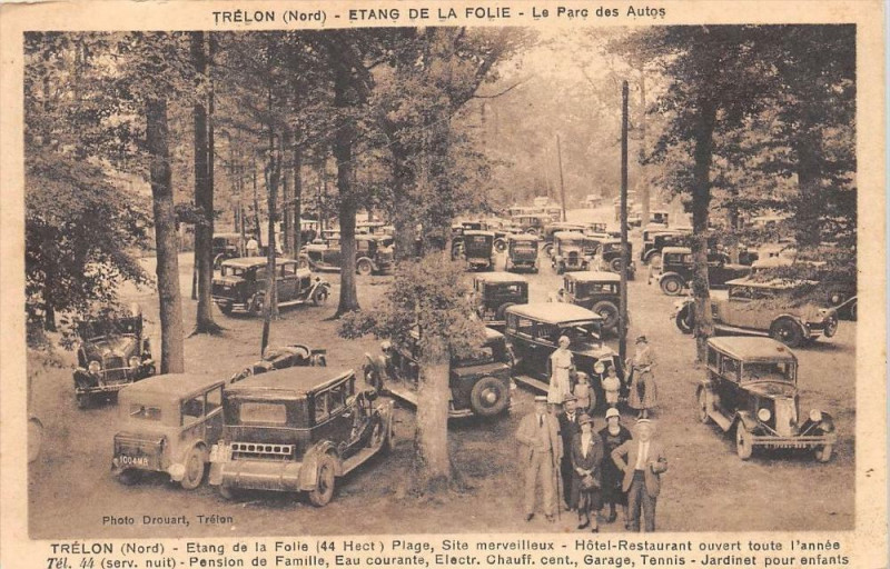 Carte postale ancienne Trelon Etang De La Folie Le Parc Des Autos à Trélon