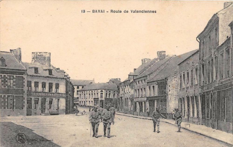 Carte postale ancienne Bavai Route De Valenciennes (cliché pas courant à Valenciennes