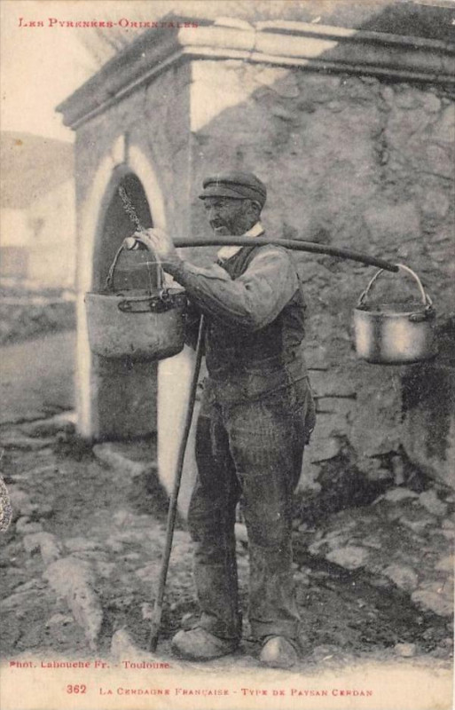 Carte postale ancienne La Cerdagne Francaise Type De Paysan Cerdan