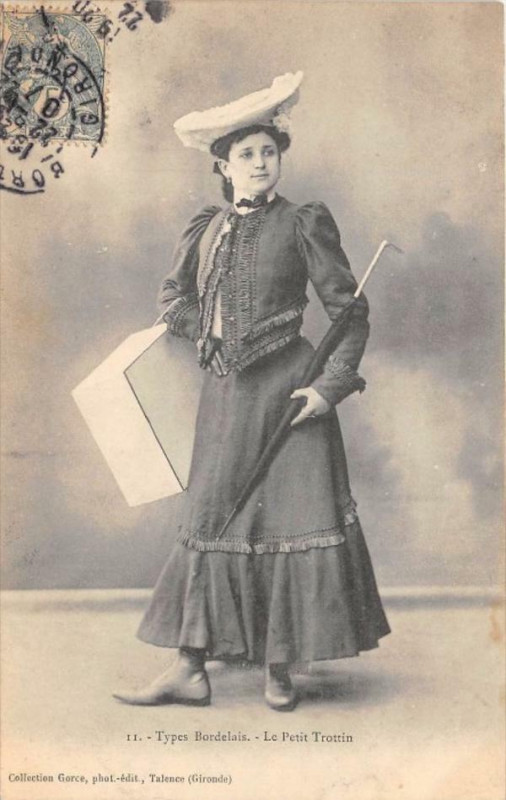 Carte postale ancienne Types Bordelais Le Petit Trottin