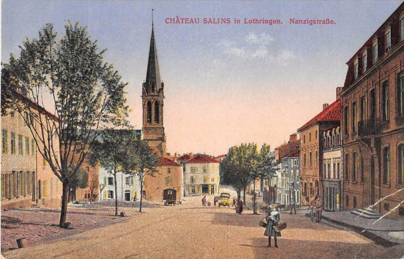 Carte postale ancienne Chateau Salins In Lothringen Manzigstrasse