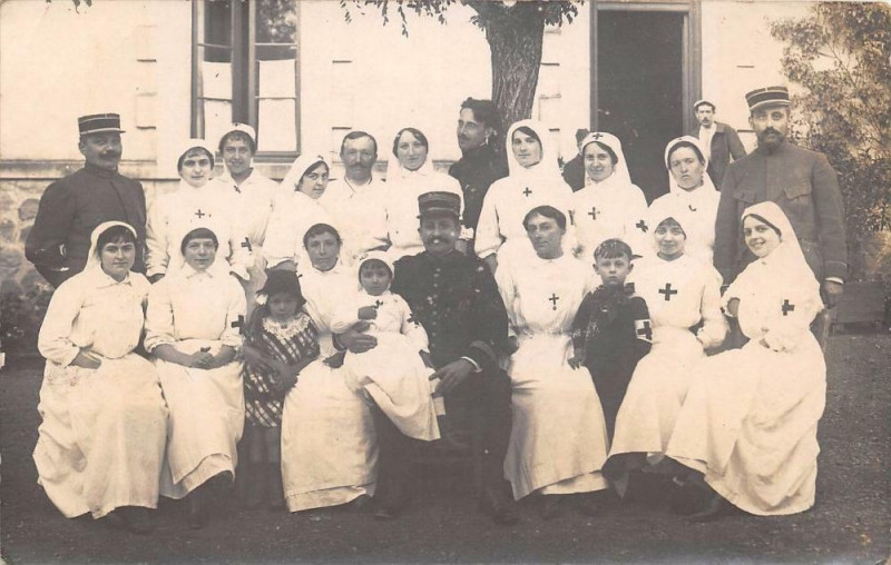 Carte postale ancienne La Reole Carte Photo Situee Au Verso De L'Hopital Temporaire N°30 (Scan R