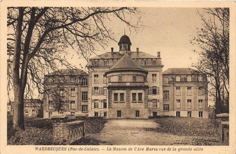 Carte postale ancienne Wardrecques La Maison De L'Ave Maria à Wardrecques