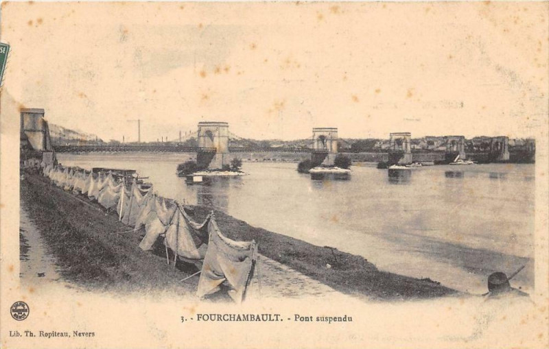 Carte postale ancienne Forchambault Pont Suspendu
